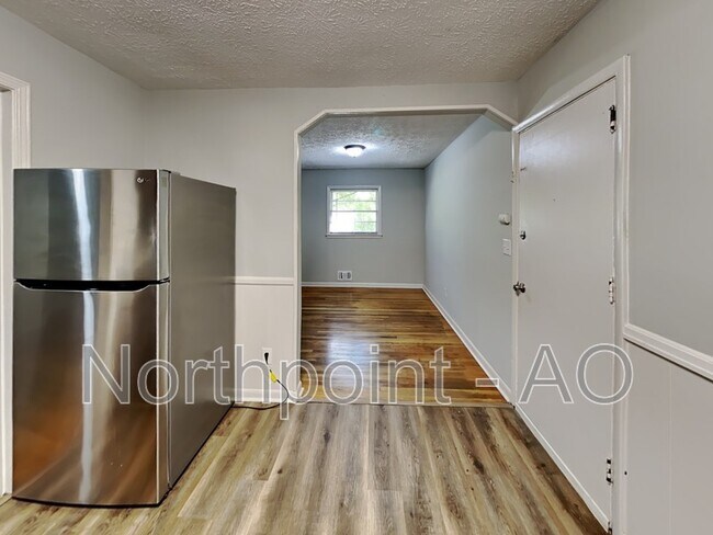 Building Photo - 4090 Eula Cir
