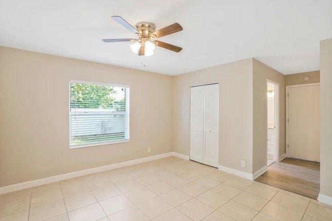 Building Photo - 6072 Lambeth Cir