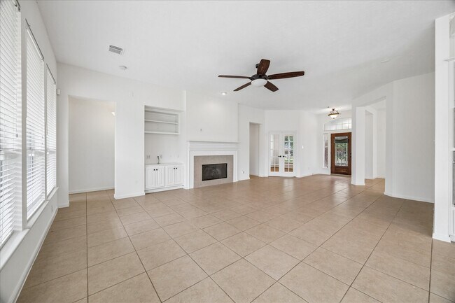 Foto del edificio - 12507 Aliso Bend Ln