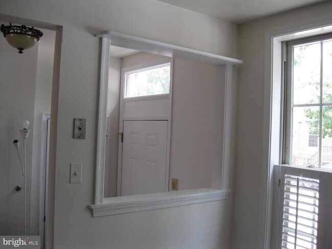 Foto del edificio - 1114 S Kenwood Ave