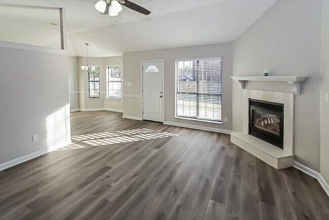 Foto del edificio - 10873 E Ridge Dr