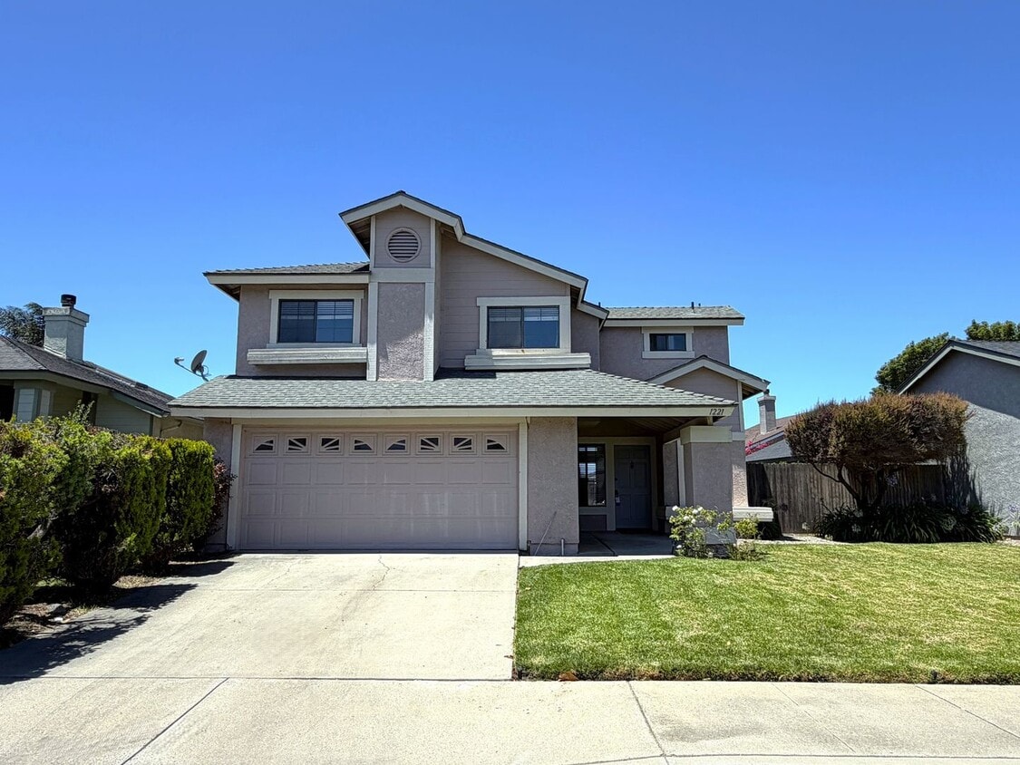 Foto del edificio - Updated Two Story Meadows Home