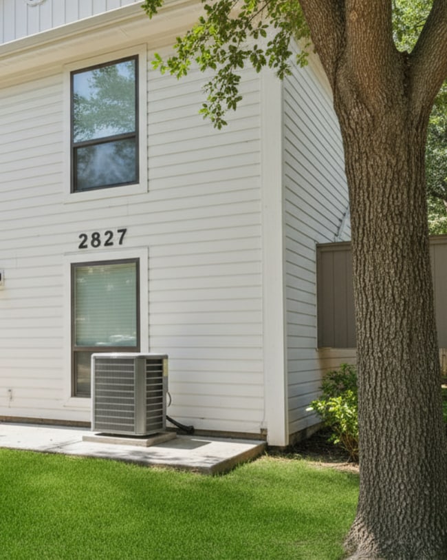 Building Photo - 2825 Sonora Dr
