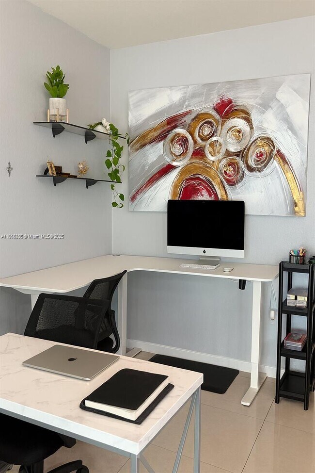 Foto del edificio - 3386 W 106th Terrace