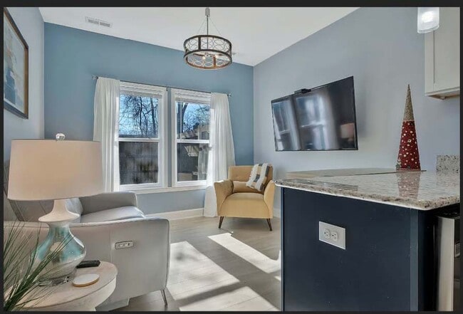 Building Photo - 7449 Harrow Dr