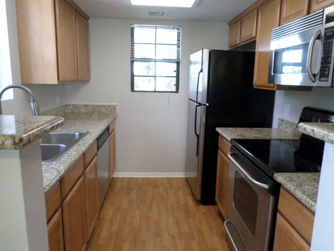 Building Photo - Desirable Rancho Rancho Bernardo 2 bedroom...