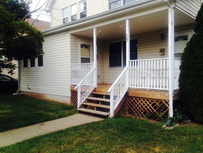 Building Photo - 17 Blake Ave