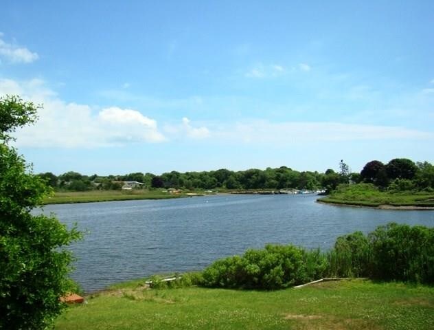 Foto del edificio - 198 Foddering Farm Rd