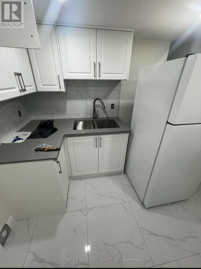 Photo du bâtiment - 5 Caddy Dr