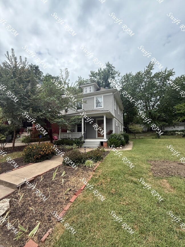 Building Photo - 3800 Wyoming St