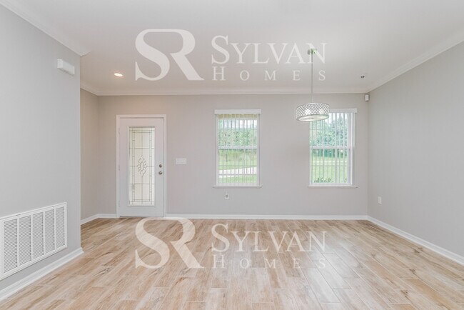 Foto del edificio - Feel welcome and comfortable in this charming home