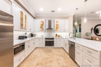 Building Photo - 514 Solar Isle Dr