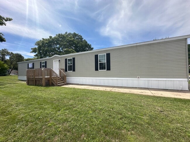 Foto del edificio - 921 Peacock Ln