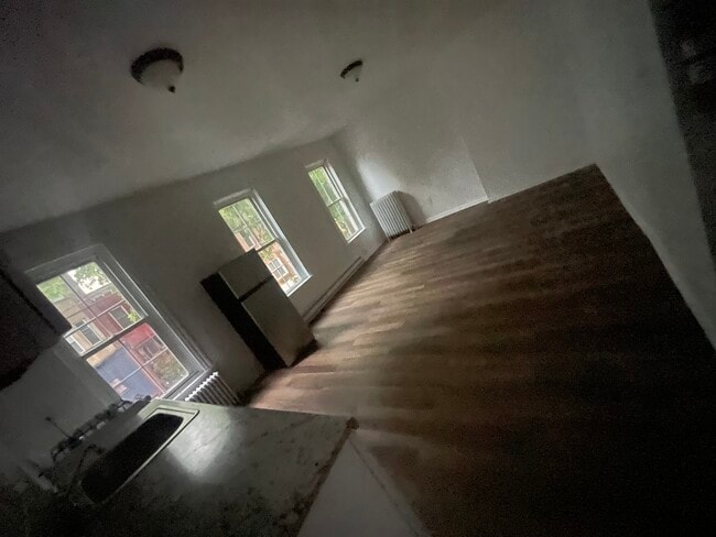 Foto del edificio - 304 S 6th St