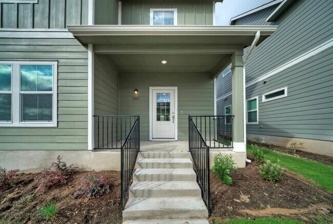 Foto del edificio - 1317 Linwood St