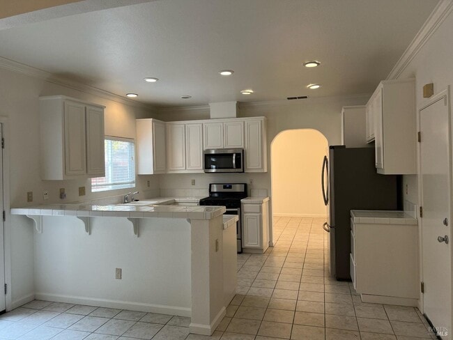 Building Photo - 4451 Meadow Valley Cir