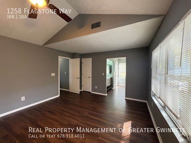 Building Photo - 1258 Flagstone Way NW