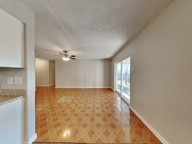 Building Photo - 1124 Neptune Dr