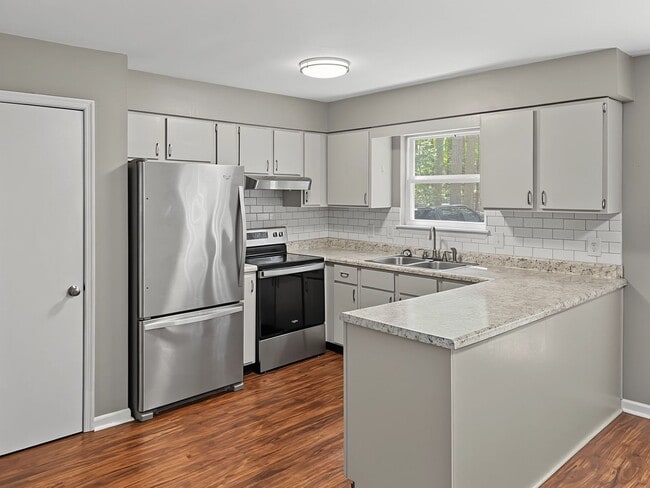 Building Photo - 618 Branniff Dr