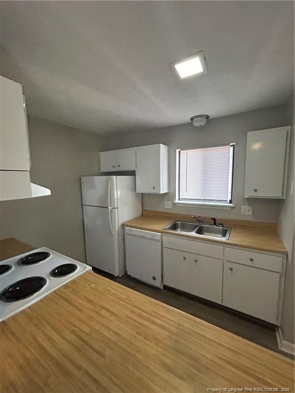 Building Photo - 909 Applewood Ln