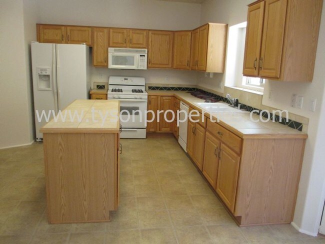 Foto del edificio - 4401 Campo de Maiz Rd NW