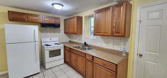 Foto del edificio - 5999 28th St N