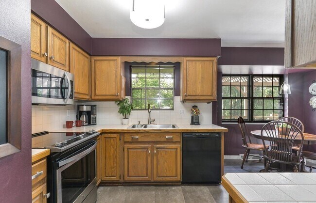 Foto del edificio - Beautiful 4 Bedroom Home in Midtown Fort Collins!
