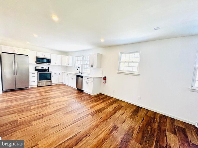 Foto del edificio - 220 Somerdale Rd