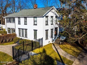 Building Photo - 55 State St