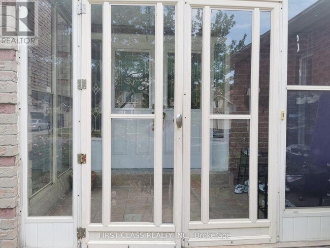 Building Photo - 324 Winfield Terrace