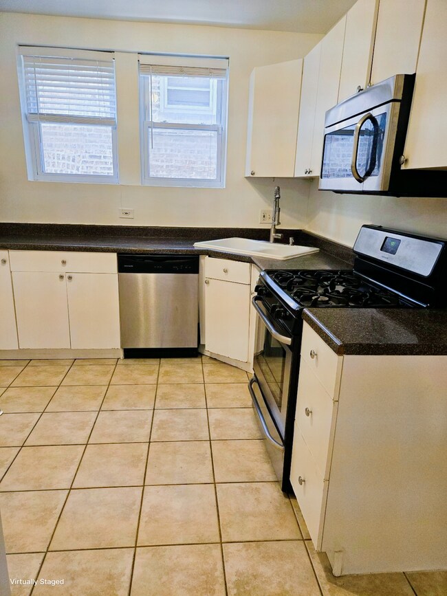 Foto del edificio - 6518 N Mozart St