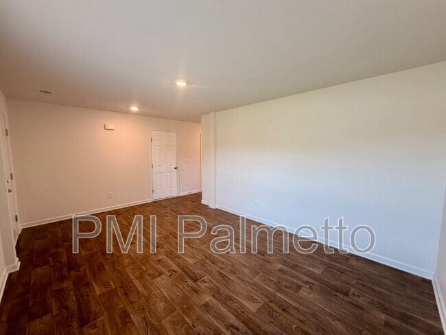 Building Photo - 417 Spearman Ct