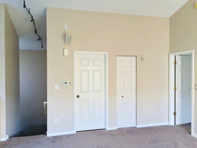 Foto del edificio - 2919 Rutland Cir