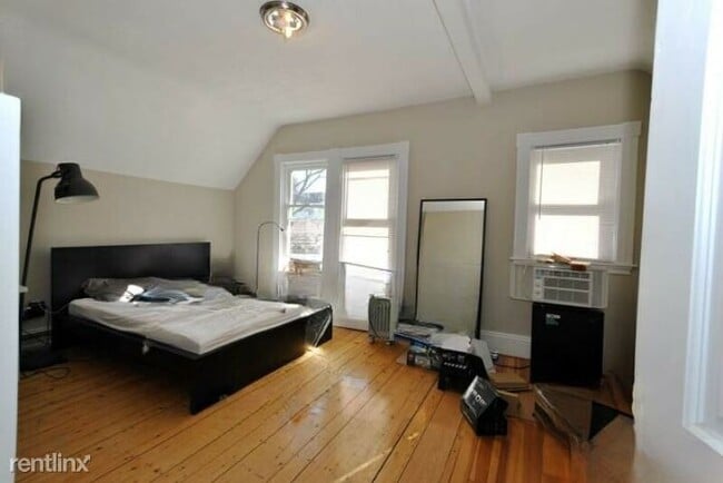 Building Photo - 6 br, 3 bath House - 44 Pratt St BU WEST -...