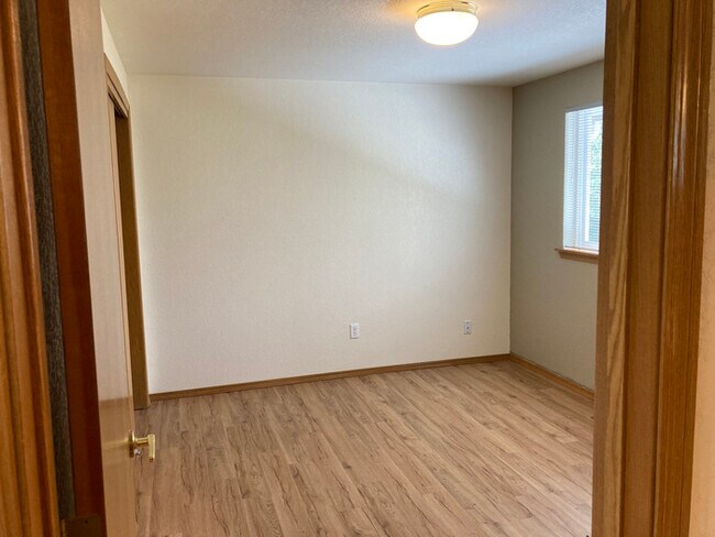 Foto del edificio - 565 Bell Ct SE