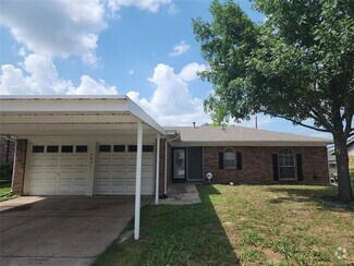 Building Photo - 6041 Herschel Dr