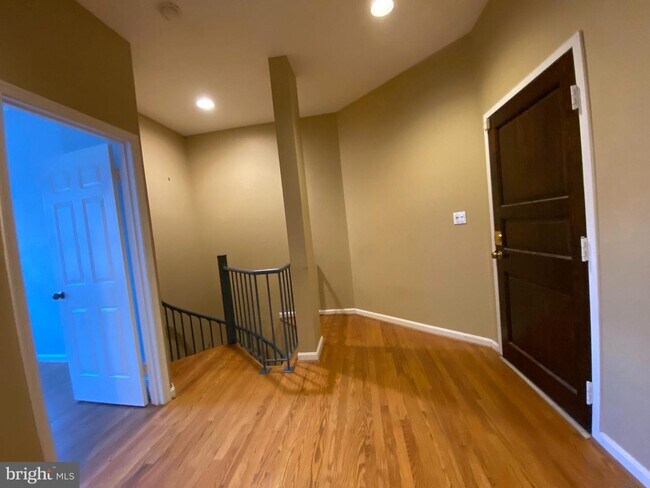 Foto del edificio - 1843 Mintwood Pl NW