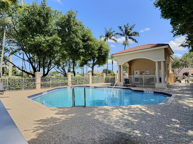 Foto del edificio - 8833 S Isles Cir