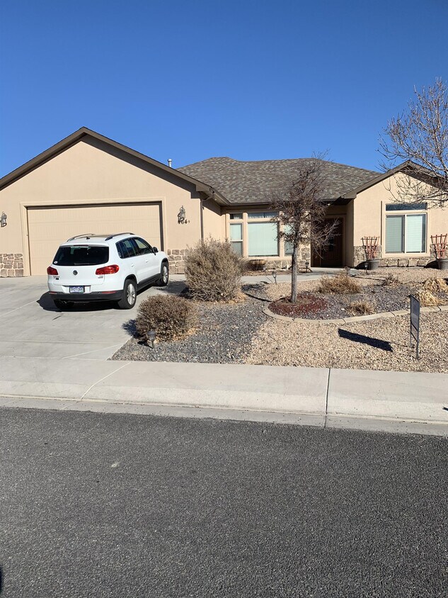 464 1/2 Chatfield Ln, Grand Junction, CO 81504 House Rental in Grand