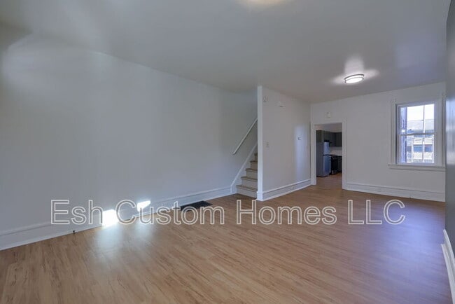 Foto del edificio - 227 S Ann St