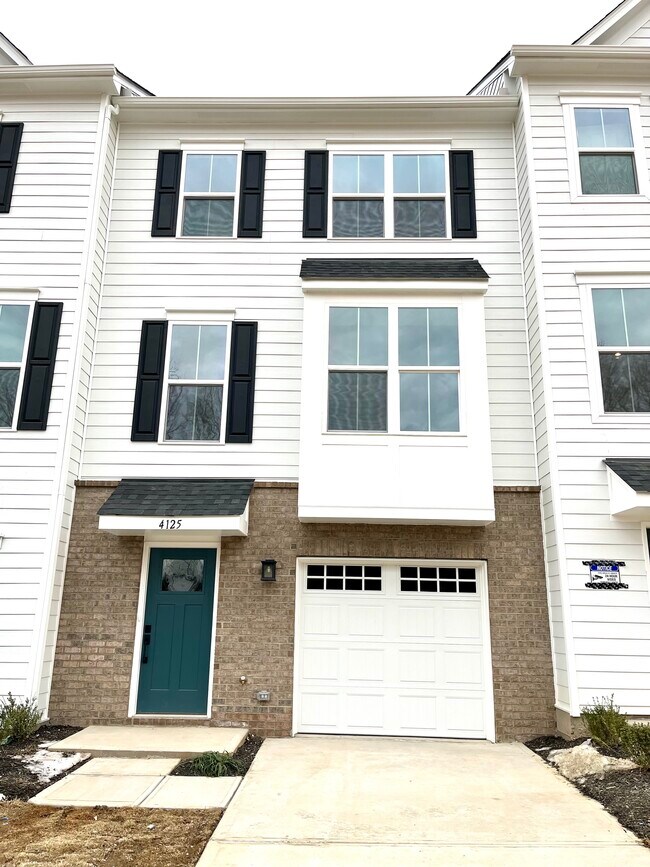 Foto del edificio - 4125 Auburn Oak Ln