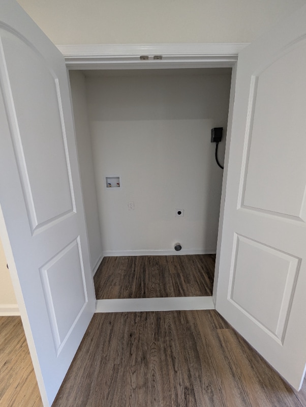 Photo - 211 Dale St House