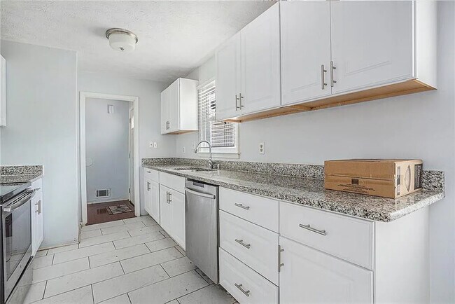 Foto del edificio - 3660 Eagle Woods Cir