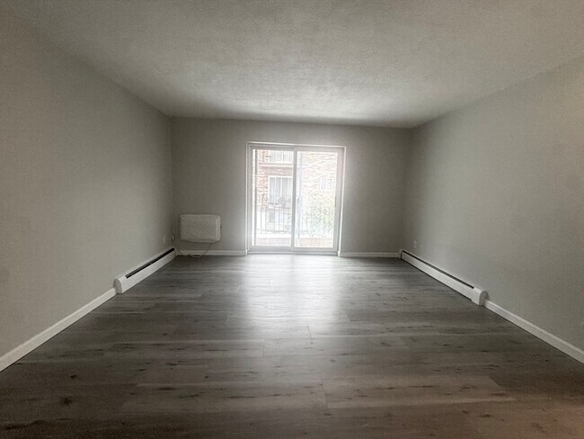 Building Photo - 23 Westgate Rd