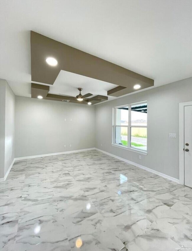 Espacio de comedor - 5514 N Crown Pt