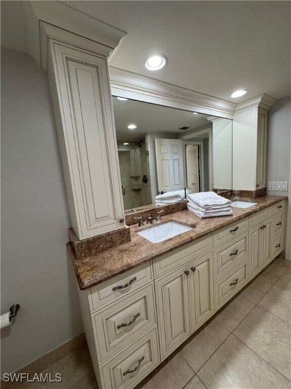 Foto del edificio - 6075 Pelican Bay Blvd