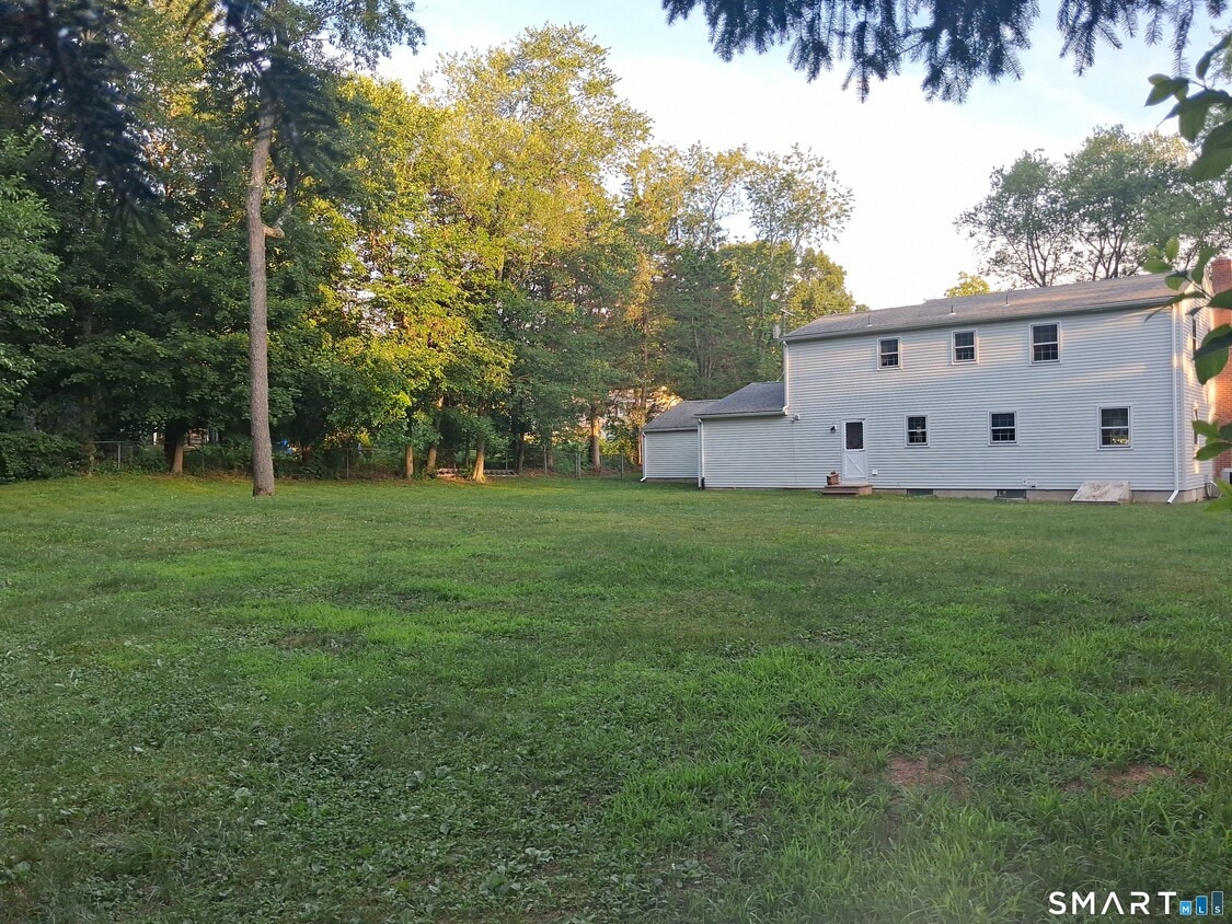 Building Photo - 170 Creamery Rd