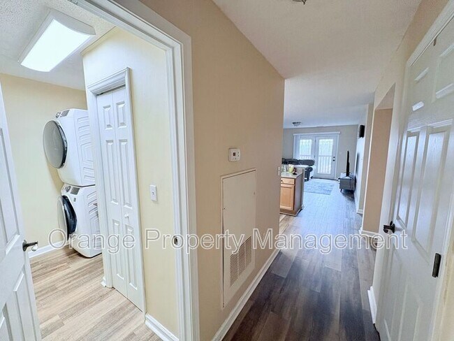 Building Photo - 1621 Harts Ridge Dr