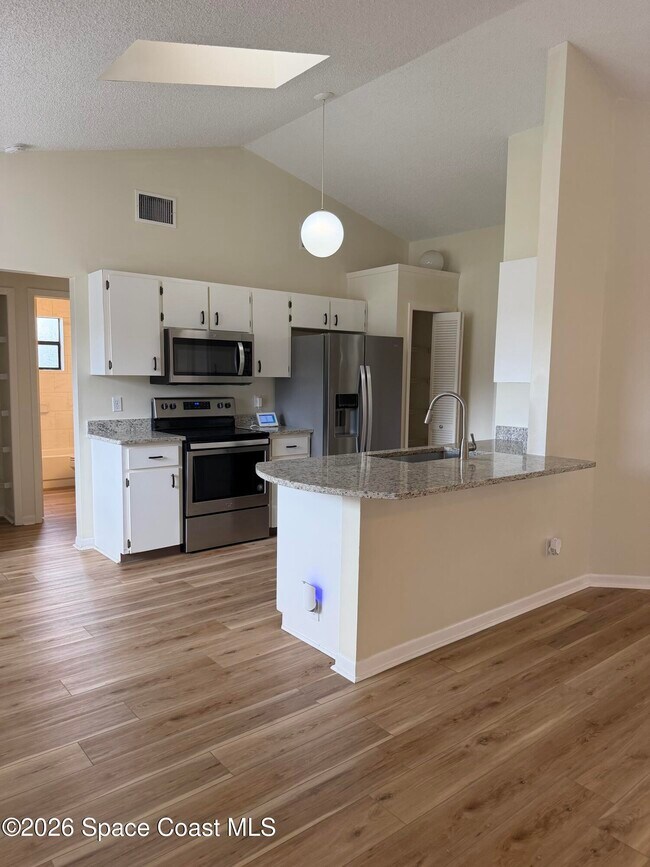 Foto del edificio - 1460 Heartwellville St NW