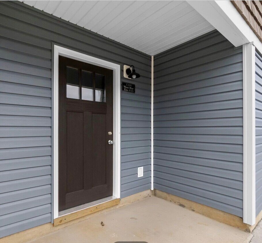 Foto principal - 1300 W Mar Elm St